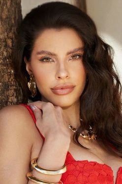 28 y.o. Annacarolina from Curitiba, Brazil - ID 939825