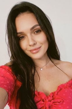Alona, 30 from Miami, USA