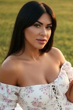 Viktoriia, 58 from Dortmund, Germany