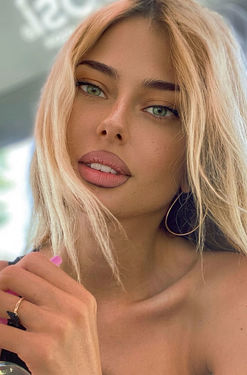 Kallitropia, 35 from Athens, Greece
