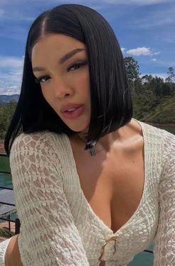 Molina, 31 from Antioquia, Colombia