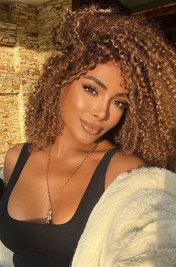 Swedish Bride:Jenifer, 30 from Medellín, Colombia