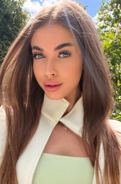 Khrystyna, 28 from Kyiv, Ukraine