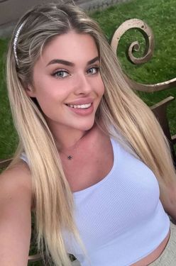 29 y.o. Alina from Kyiv, Ukraine - Green eyes, Blond Hair - ID