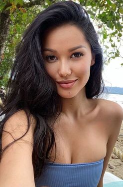 Nazik, 36 from Cancún, Mexico