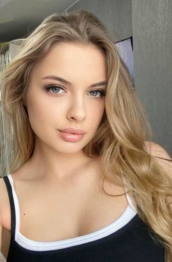 Nadiia, 23 from Miami, USA