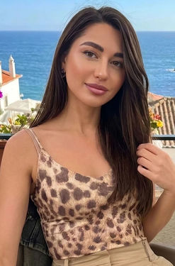 Iryna, 35 from Lisbon, Portugal