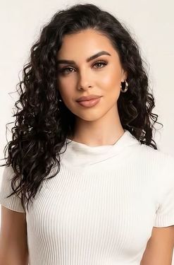 Karina, 20 from Sofia, Bulgaria