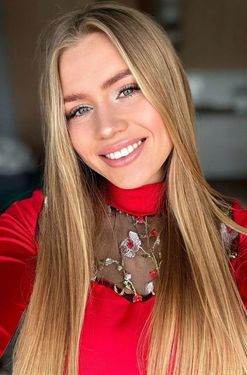 Kateryna, 24 from Lyon, France