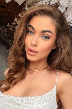 Khrystyna, 28 from Kyiv, Ukraine