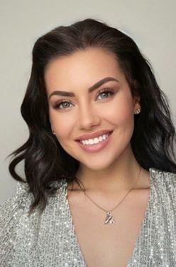 ""Alina, 28 from Lviv, Ukraine