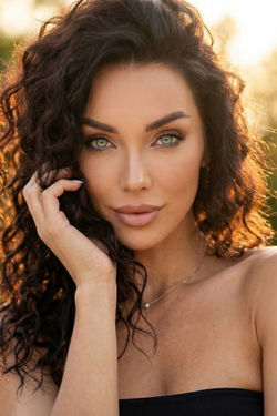 Russian Bride - Best Single Women for Marriage:Zhanna, 37 from Dnipro, Ukraine